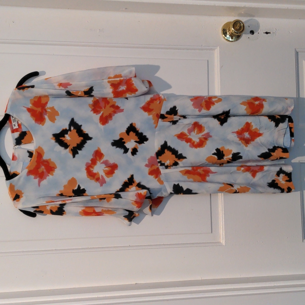 Light Blue Cocktail Dress with Diamond Motifs